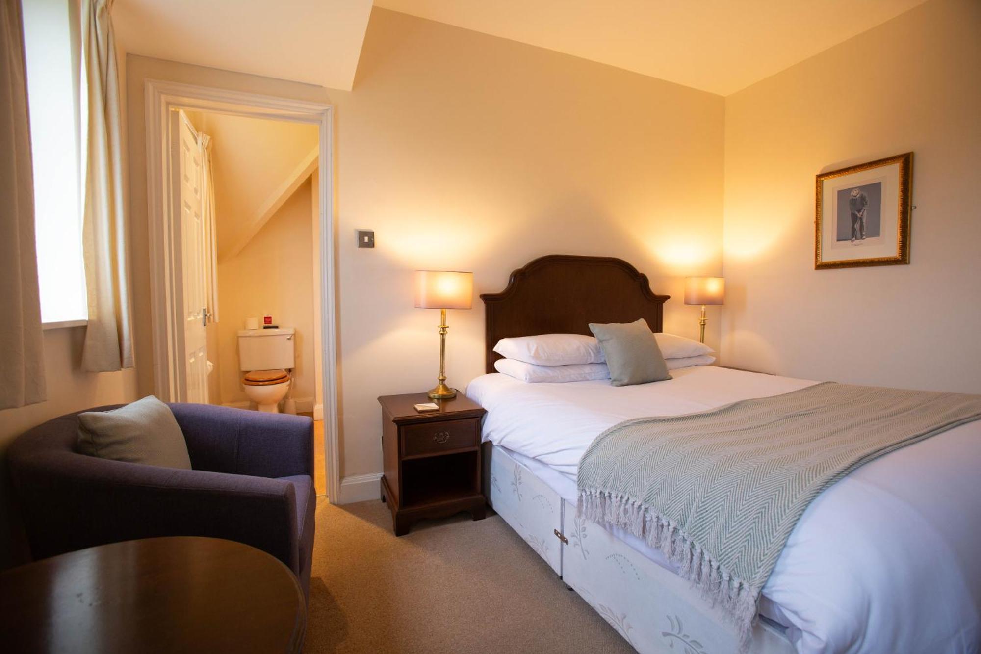 Little Court Hotel Charminster Buitenkant foto
